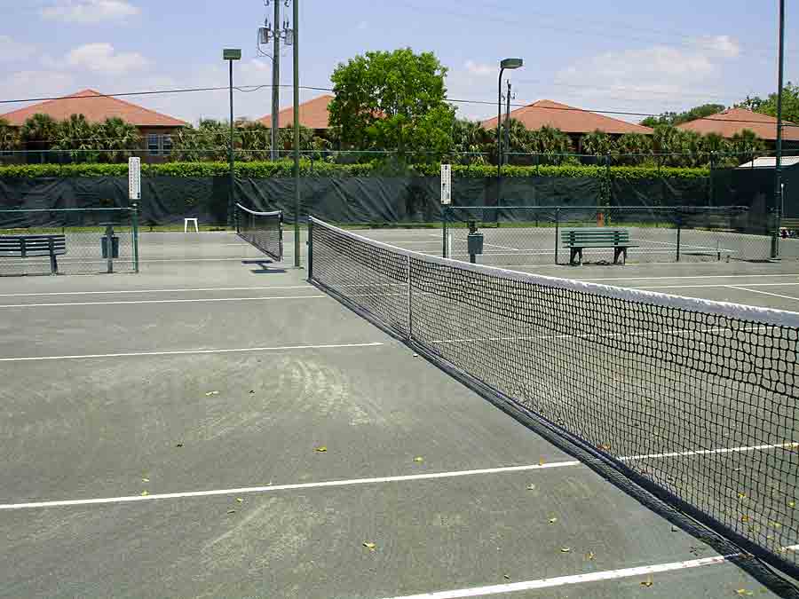 HUNTINGTON LAKES Tennis Courts